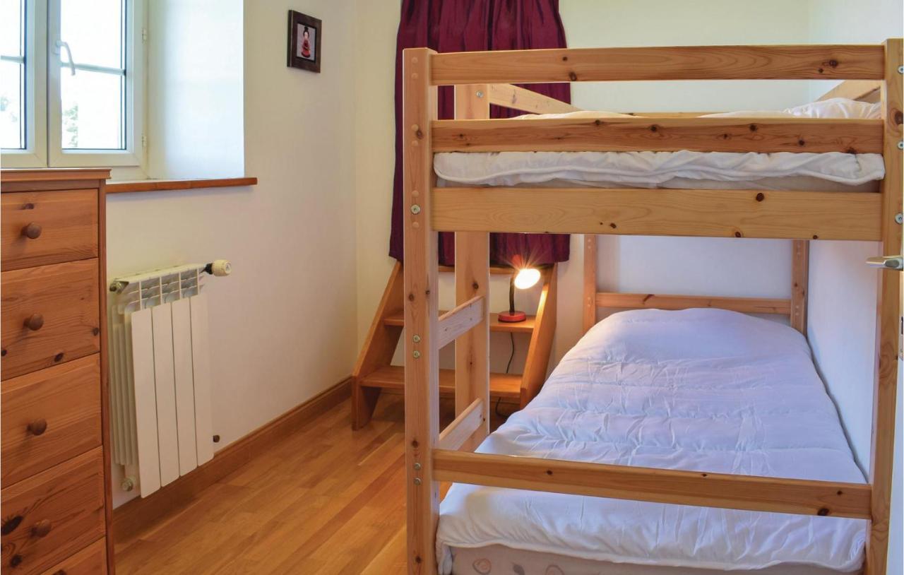 Gorgeous Apartment In Ponts With Wifi Buitenkant foto